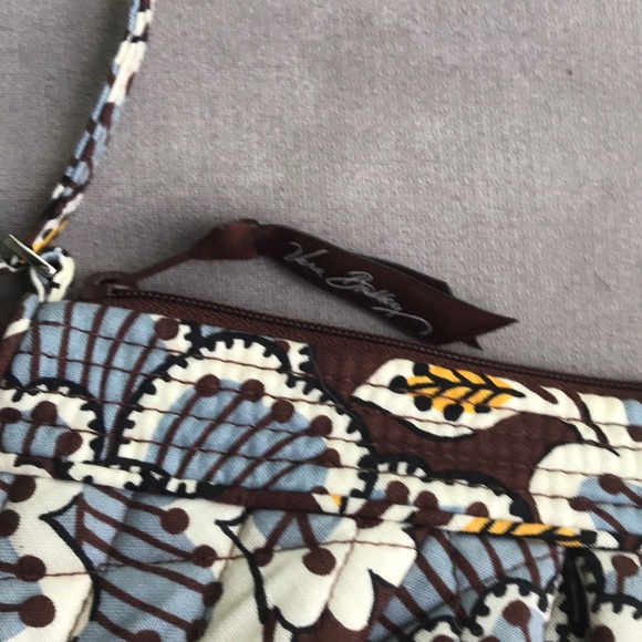 Vera Bradley small purse with adjustable strap - Picture 2 of 5